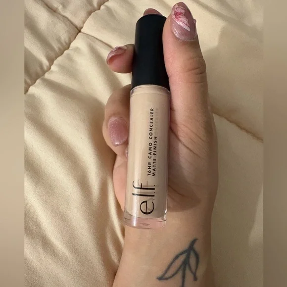 ELF 16HR Camo Concealer - Medium Neutral - Picture 3 of 3